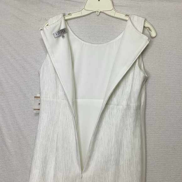 Kasper Women's Stretch Crepe Sleeveless Sheeth Neck Dress - Picture 3 of 5